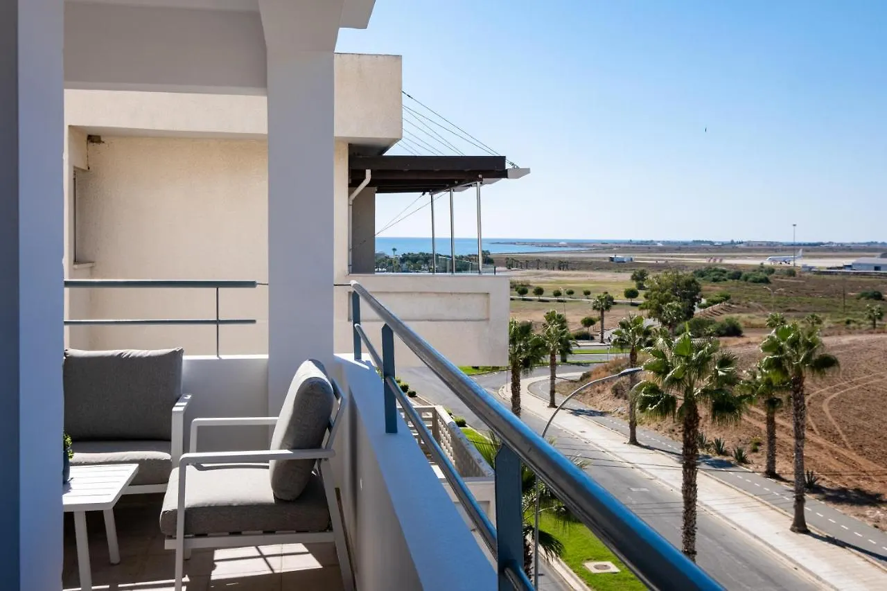 The Saline Views Makenzy Lejlighed Larnaca
