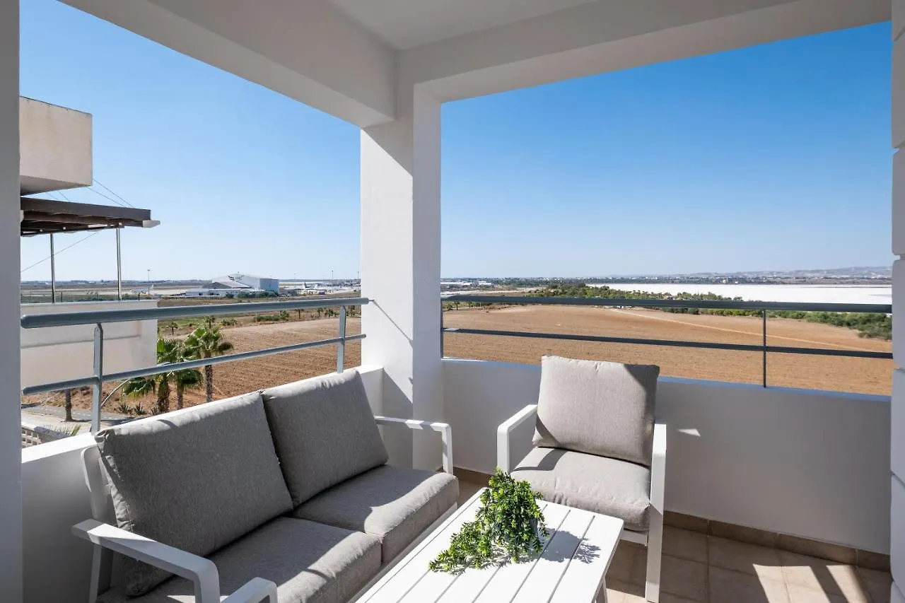 The Saline Views Makenzy Lejlighed Larnaca